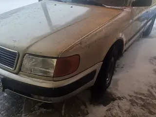 Audi 100