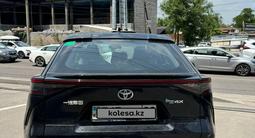 Toyota bZ4X 2023 года за 11 800 000 тг. в Алматы – фото 4