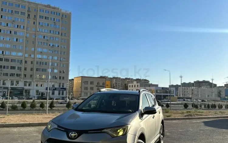 Toyota RAV4 2018 годаүшін8 500 000 тг. в Актау