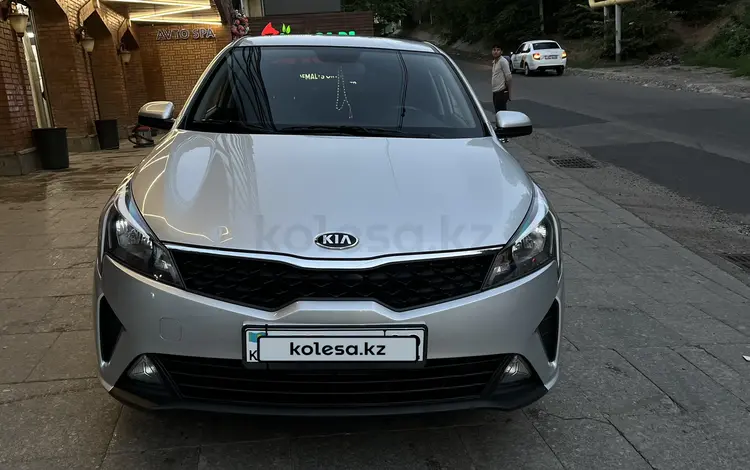 Kia Rio 2021 года за 7 800 000 тг. в Алматы