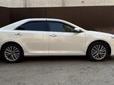 Toyota Camry 2015 годаүшін11 203 108 тг. в Уральск – фото 4