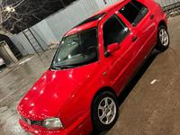 Volkswagen Golf 1997 годаүшін1 900 000 тг. в Шымкент