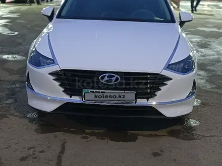 Hyundai Sonata 2023 года за 11 900 000 тг. в Атырау