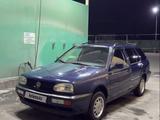 Volkswagen Golf 1994 годаүшін1 600 000 тг. в Шымкент