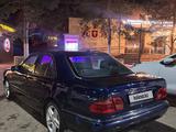 Mercedes-Benz E 230 1998 годаүшін1 600 000 тг. в Караганда – фото 3