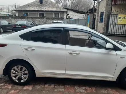 Hyundai Accent 2018 года за 6 800 000 тг. в Алматы – фото 9