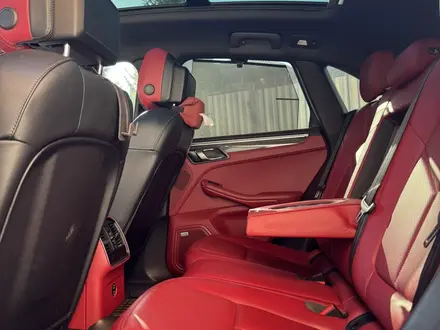 Porsche Macan 2023 года за 39 800 000 тг. в Алматы – фото 18