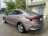 Hyundai Accent 2021 года за 7 900 000 тг. в Актобе – фото 3