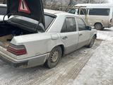 Mercedes-Benz E 200 1990 года за 500 000 тг. в Сатпаев – фото 4