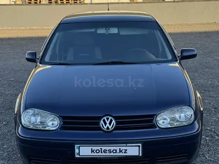 Volkswagen Golf 2000 года за 2 350 000 тг. в Шымкент