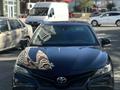 Toyota Camry 2021 года за 10 500 000 тг. в Уральск – фото 3