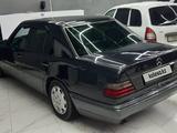 Mercedes-Benz E 280 1993 года за 2 300 000 тг. в Аксу – фото 2