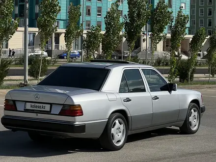 Mercedes-Benz E 230 1991 года за 2 300 000 тг. в Туркестан – фото 15