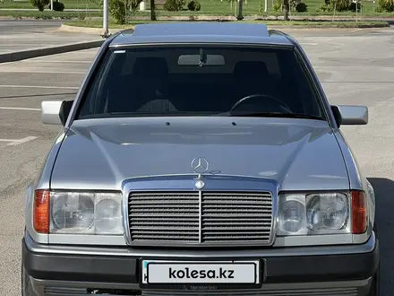 Mercedes-Benz E 230 1991 года за 2 300 000 тг. в Туркестан – фото 7