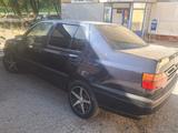 Volkswagen Vento 1995 года за 700 000 тг. в Тараз – фото 2