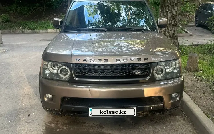 Land Rover Range Rover Sport 2010 года за 8 000 000 тг. в Алматы