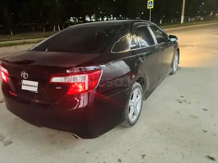 Toyota Camry 2014 года за 5 600 000 тг. в Атырау – фото 5