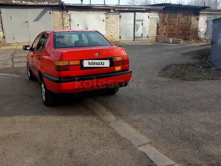 Volkswagen Vento 1993 года за 1 300 000 тг. в Уральск – фото 9