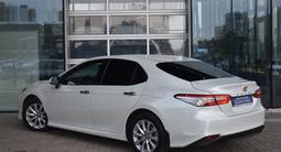 Toyota Camry 2019 годаүшін12 290 000 тг. в Астана – фото 3