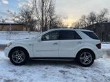 Mercedes-Benz ML 63 AMG 2007 годаүшін6 500 000 тг. в Алматы – фото 2