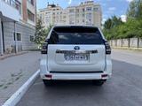 Авто Toyota Land Cruiser Prado с водителем в Астана – фото 4