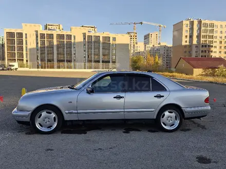 Mercedes-Benz E 230 1997 года за 2 800 000 тг. в Караганда – фото 18