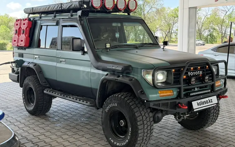 Toyota Land Cruiser Prado 1993 года за 10 000 000 тг. в Алматы