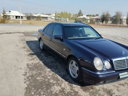 Mercedes-Benz E 280 1996 года за 3 300 000 тг. в Шымкент – фото 26