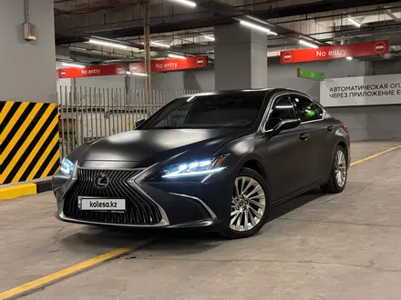 Lexus ES 250 2021 года за 23 500 000 тг. в Астана