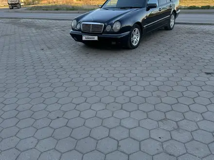 Mercedes-Benz E 320 1998 года за 3 900 000 тг. в Караганда – фото 5