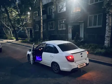 ВАЗ (Lada) Granta 2190 2014 года за 2 100 000 тг. в Усть-Каменогорск – фото 3