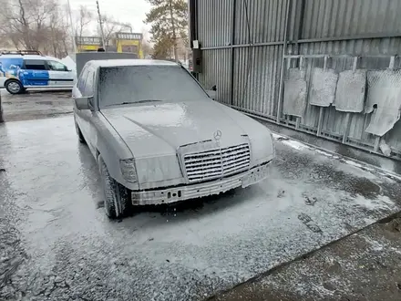 Mercedes-Benz E 260 1991 года за 1 250 000 тг. в Талдыкорган