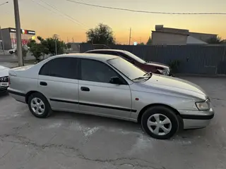 Toyota Carina E