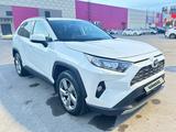 Toyota RAV4 2020 годаүшін15 200 000 тг. в Астана – фото 2