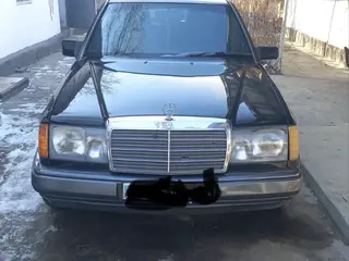 Mercedes-Benz E-Class, 1990