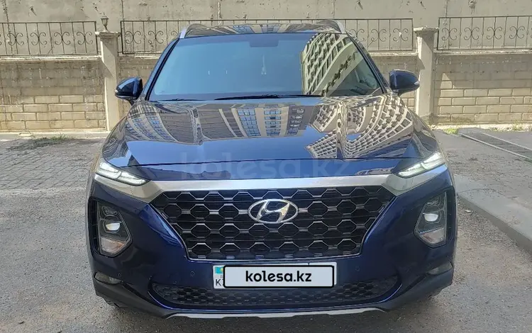 Hyundai Santa Fe 2018 года за 13 000 000 тг. в Шымкент