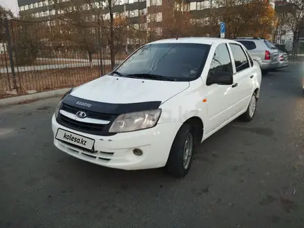 ВАЗ (Lada) Granta 2190 2014 года за 3 500 000 тг. в Атырау