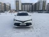 Toyota Camry 2019 года за 12 600 000 тг. в Астана – фото 3