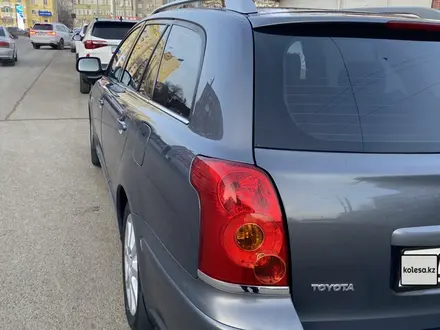 Toyota Avensis 2005 года за 3 800 000 тг. в Атырау – фото 12