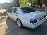 Mercedes-Benz E 230 1992 годаүшін1 300 000 тг. в Алматы – фото 2