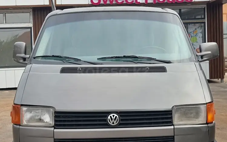 Volkswagen Transporter 1995 года за 2 950 000 тг. в Астана