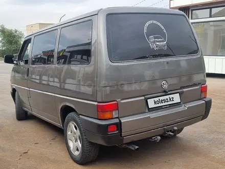 Volkswagen Transporter 1995 года за 2 950 000 тг. в Астана – фото 4