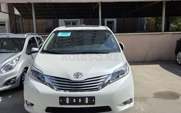 Toyota Sienna 2015 года за 11 000 000 тг. в Алматы
