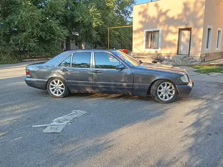 Mercedes-Benz S 320 1996 года за 3 500 000 тг. в Тараз – фото 4