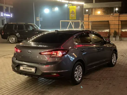 Hyundai Elantra 2019 года за 9 500 000 тг. в Алматы – фото 4