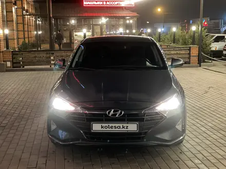 Hyundai Elantra 2019 года за 9 500 000 тг. в Алматы – фото 2