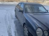 Mercedes-Benz E 230 1997 годаүшін1 500 000 тг. в Семей – фото 3