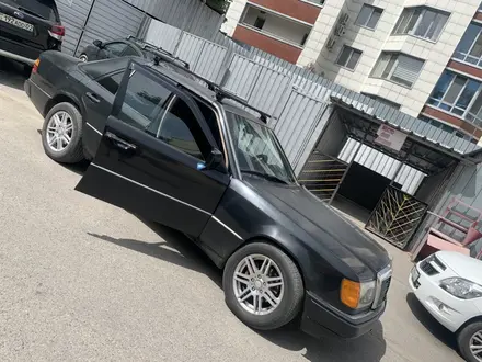 Mercedes-Benz E 230 1991 года за 700 000 тг. в Алматы