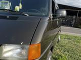 Volkswagen Caravelle 1992 годаfor3 000 000 тг. в Есик – фото 5