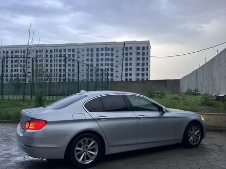 BMW 528 2010 года за 10 300 000 тг. в Шымкент – фото 9